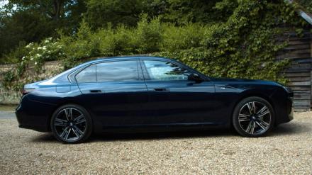 BMW I7 Saloon 400kW xDrive60 Excellence 105.7kWh 4dr Auto